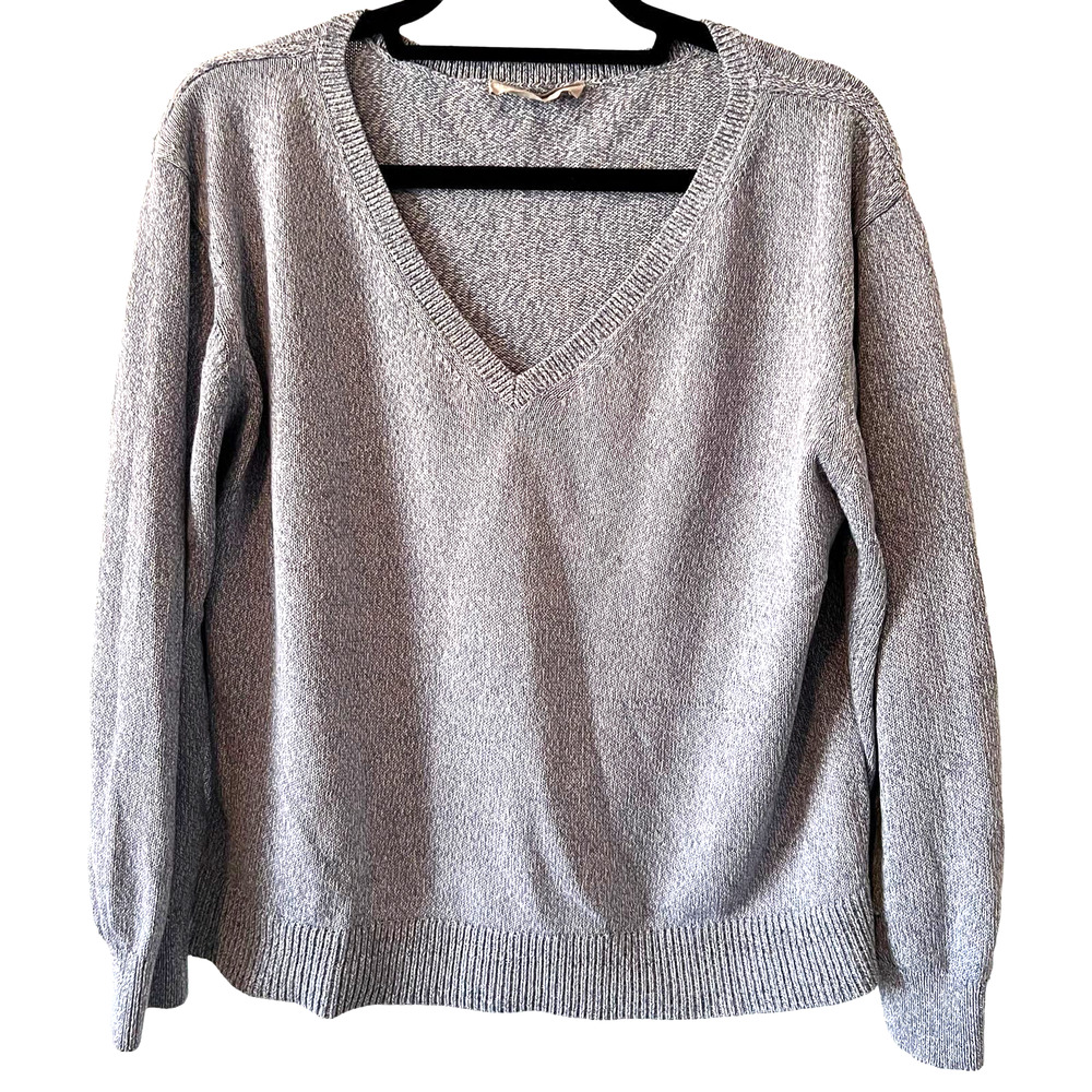Everlane Light Gray V-Neck Sweater